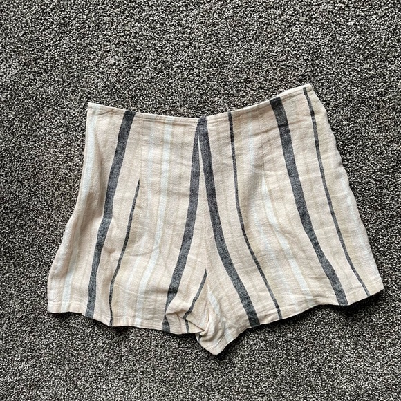 🌸Forever 21 multicolored striped linen blend skort - Picture 4 of 7